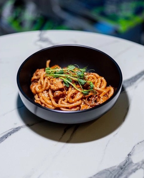 Покким Куксу : 볶음국수