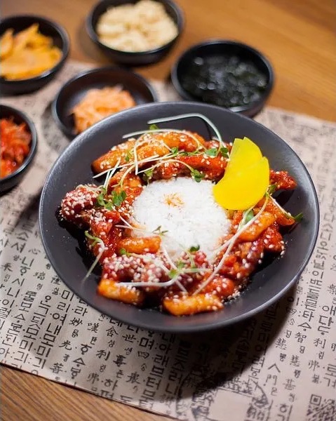 Дакачженг (닭강정)