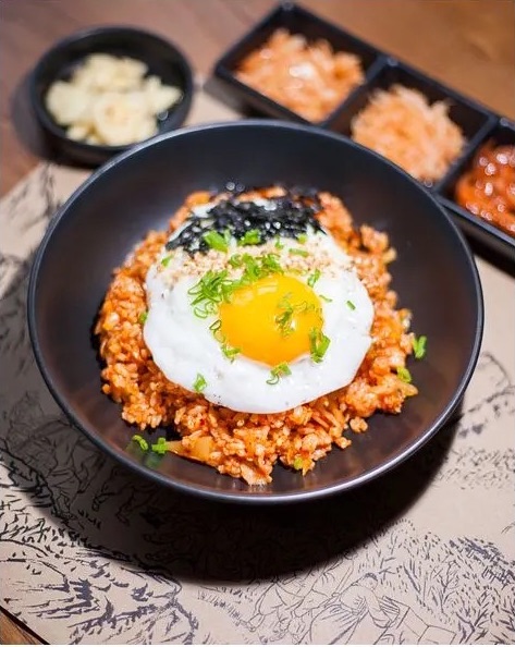 Кімчі Покким Паб (김치 볶음밥)