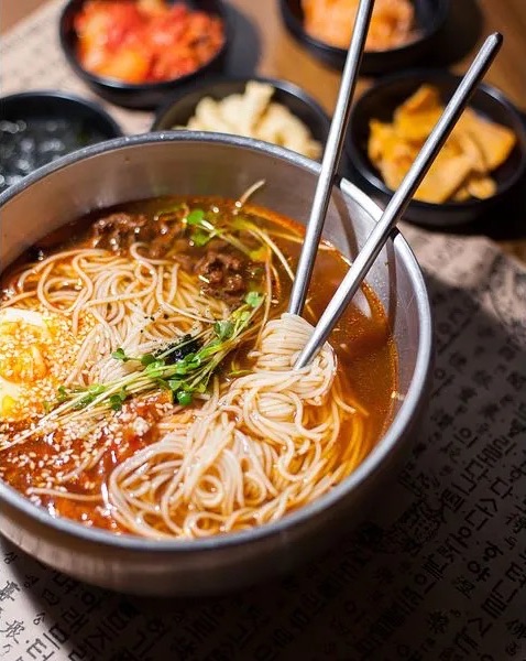 Муль Куксу (물국수)