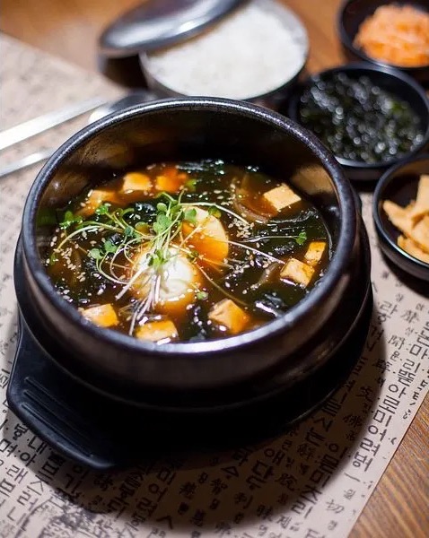 Мійок Кук (미역국)