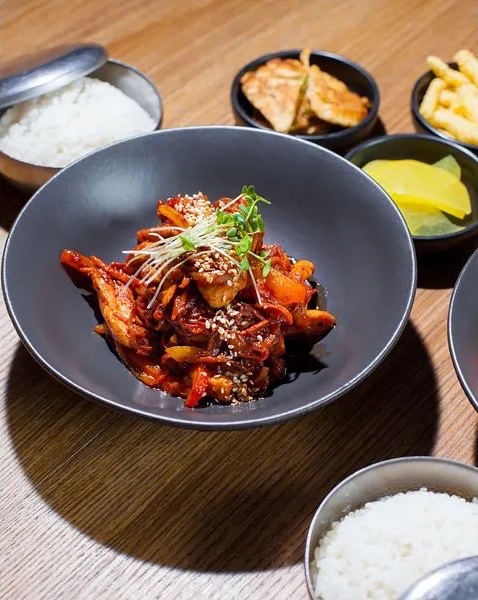 Такогі Допаб (닭고기덮밥)